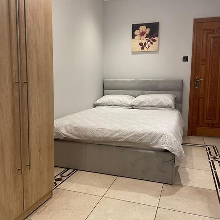 North London Studio Apartment Экстерьер фото