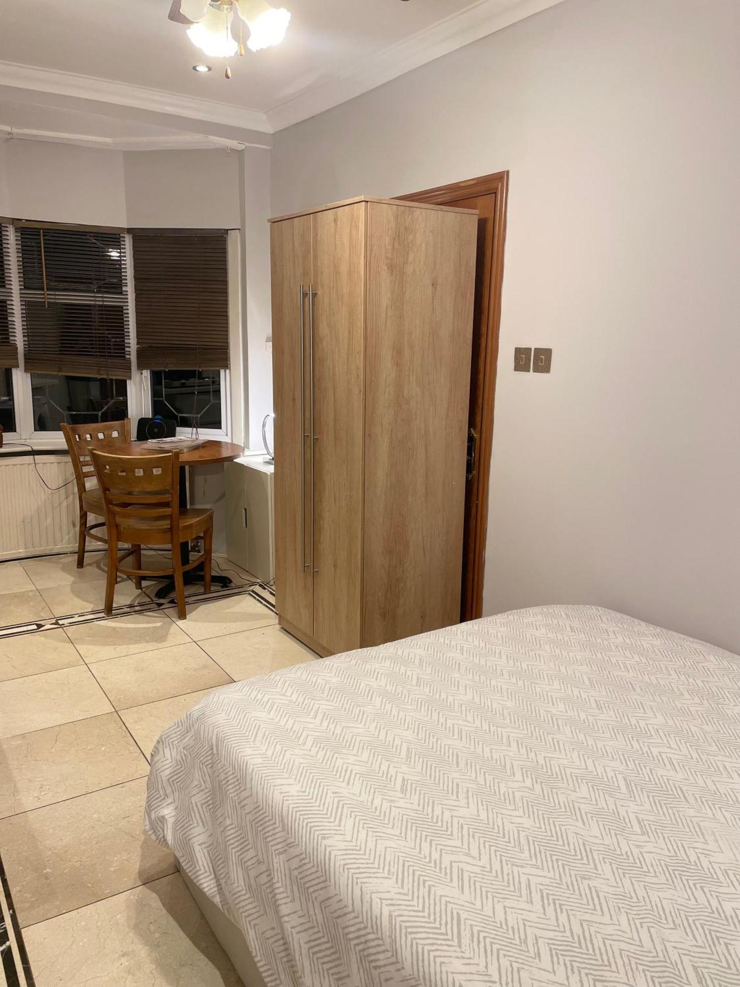 North London Studio Apartment Экстерьер фото